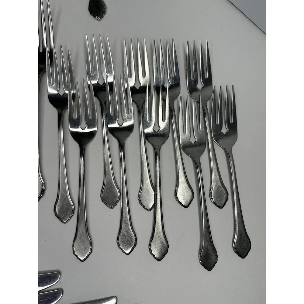Oneida‎ Rogers Summermist Stainless Flatware Replacement Set 37 Dinner Fork